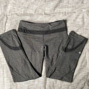 Lululemon cropped leggings